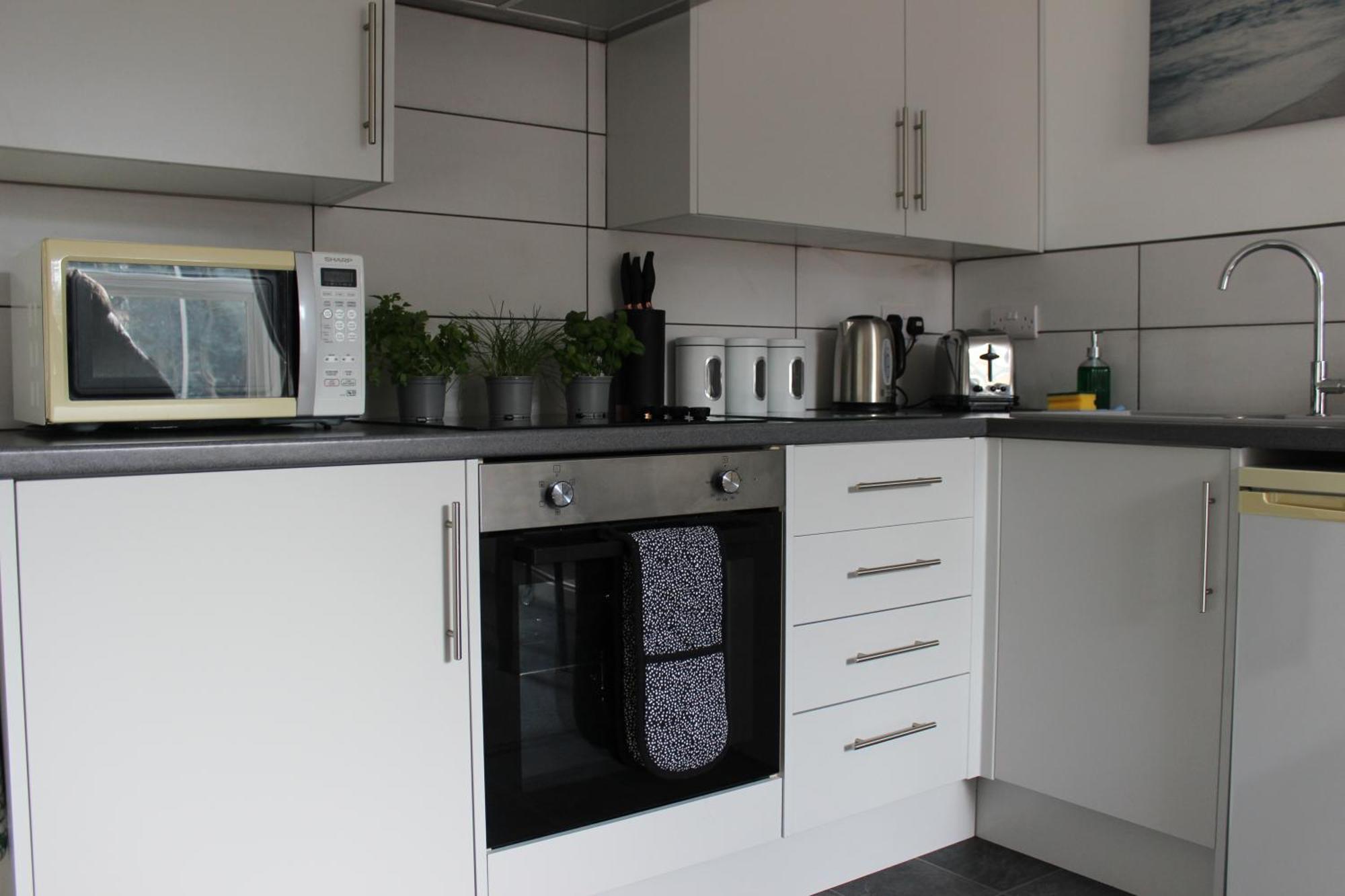 Oliver Wests Beautiful 1 Bedroom Retreat Apartment