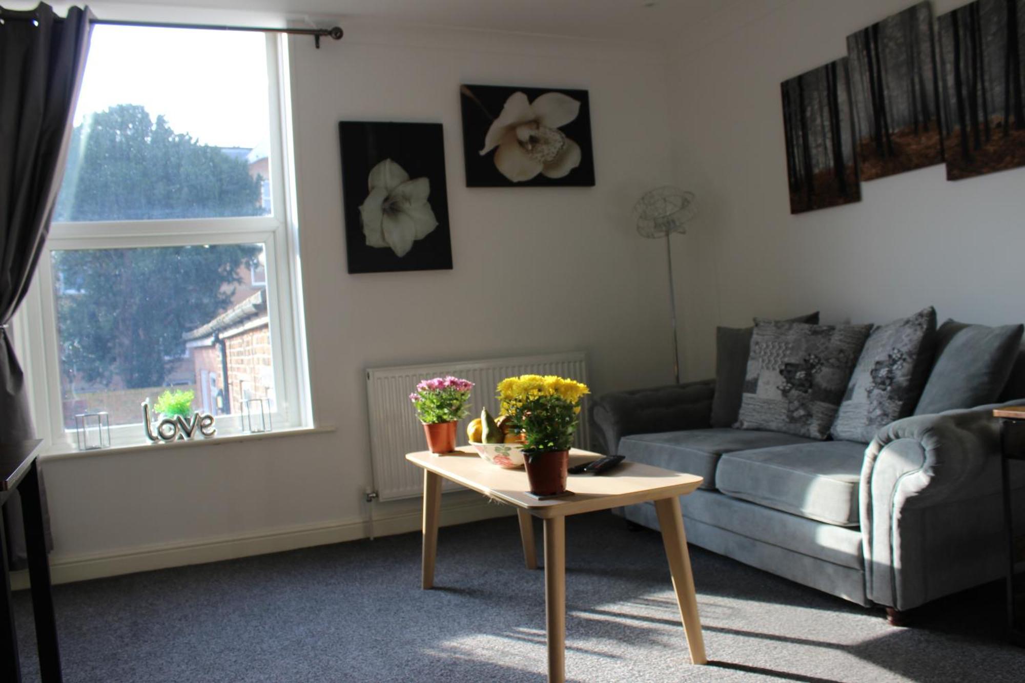 Oliver Wests Beautiful 1 Bedroom Retreat Scarborough